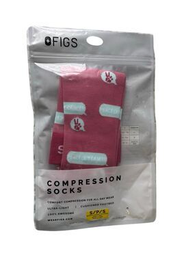 NWT Figs “Peace out Cancer” compression socks in pink - S